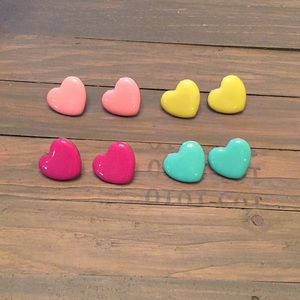 Heart shaped earrings set of 4